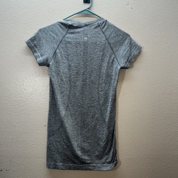 Lululemon T Shirt Womens Size 4 Gray Swiftly Tech Tee Short Sleeve Stretch - Picture 5 of 5
